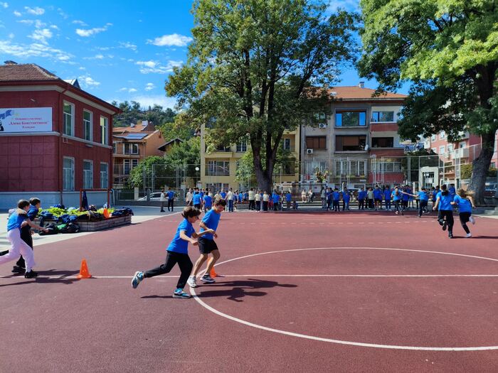 Ден на спорта — първата двойка тръгва